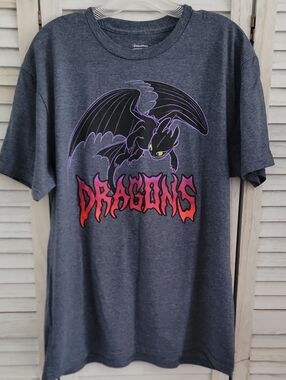 DreamWorks Gray 'DRAGON' Logo Tee